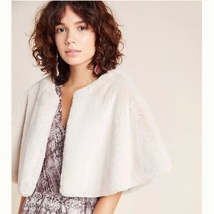 NWOT Anthropologie Gatsby Faux Fur Capelet Taupe